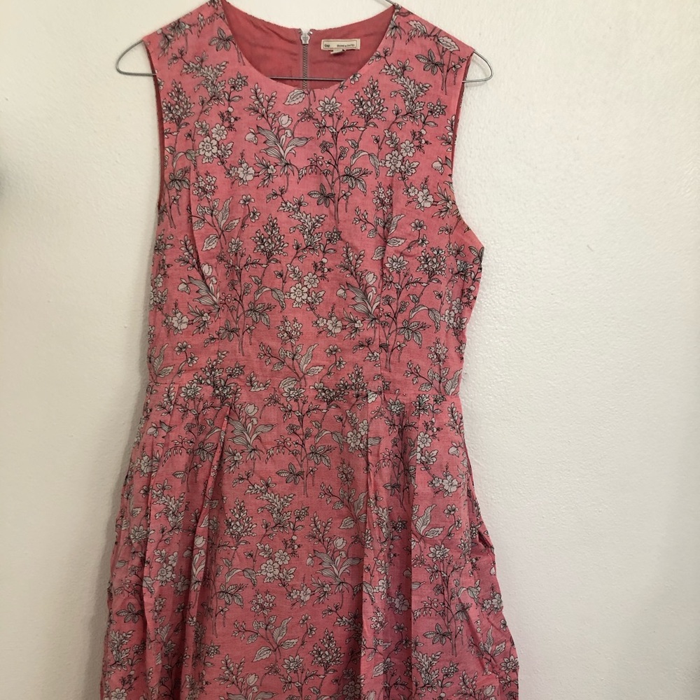 Gap dress with pockets